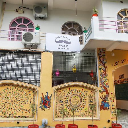 Moustache Khajuraho Hostel Bagian luar foto